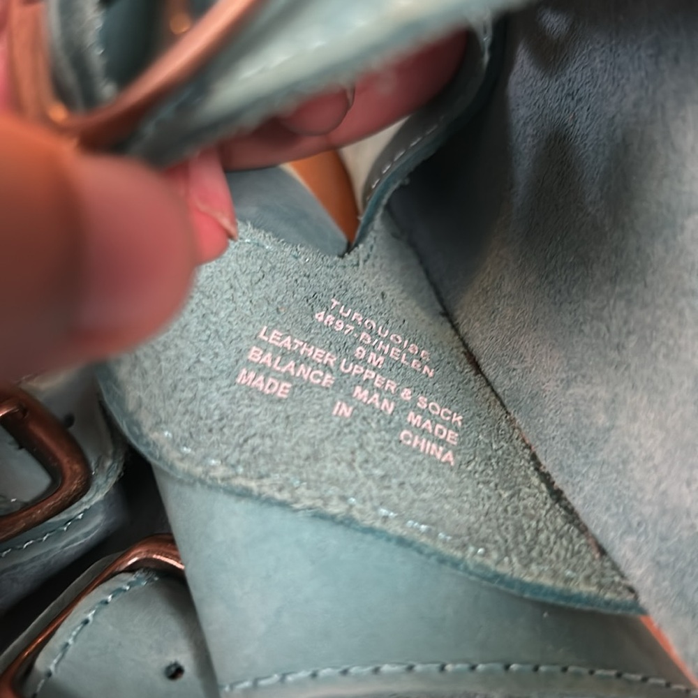 White Mt Sandals - image 7